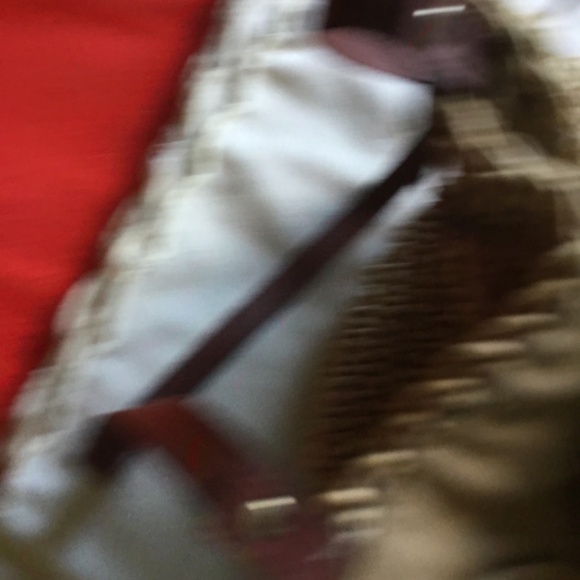 Ratan Shoulder Bag - Picture 4 of 5